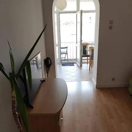 Lupe Apartment *